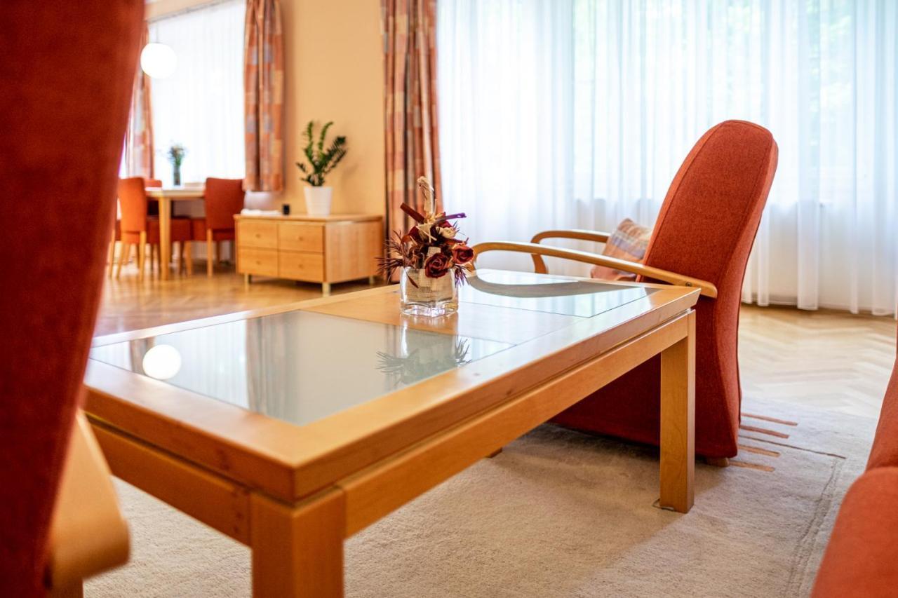 Villa Marion Luhačovice Buitenkant foto