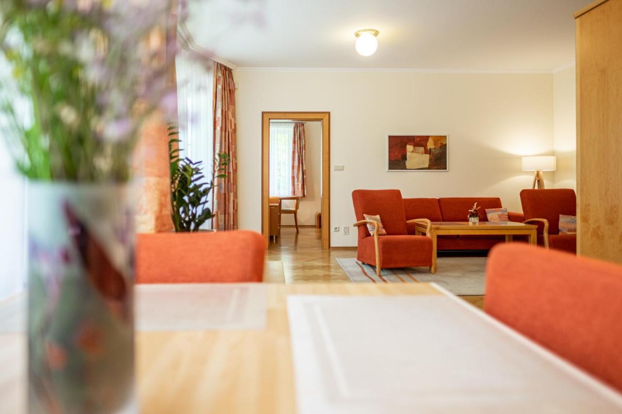 Villa Marion Luhačovice Buitenkant foto